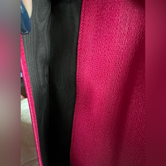 Saint Laurent Pink Wallet with Gold Accent - Picture 10 of 11